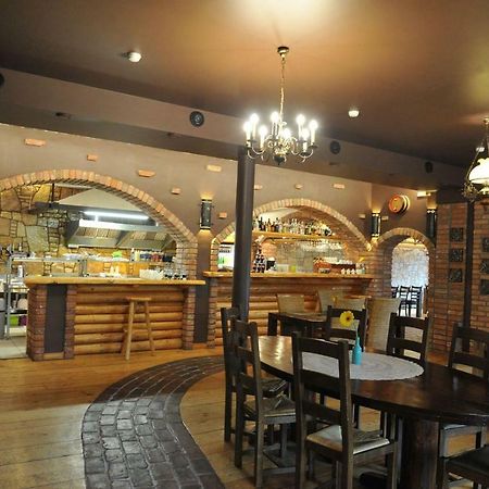 Hotel Klidzina Skriveri Kültér fotó